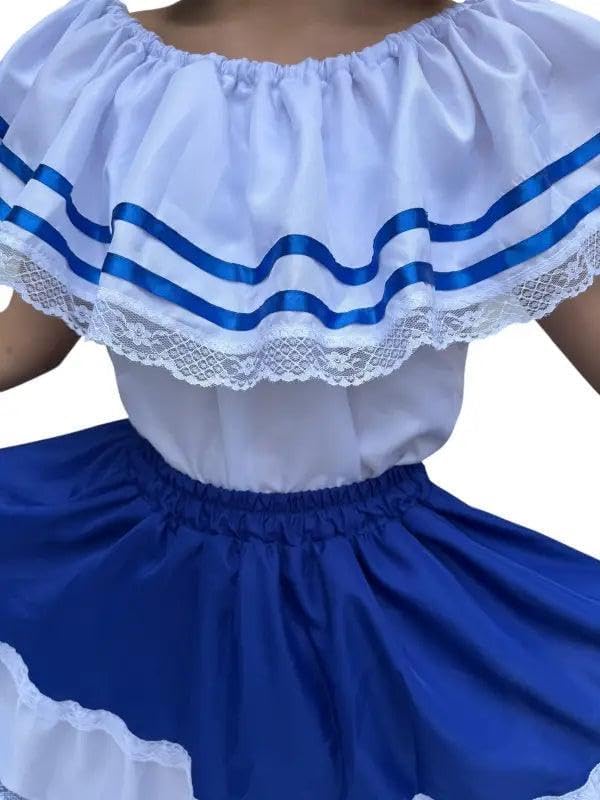 Vestido tradicional salvadoreño de fiesta para mujer