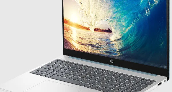 Laptop HP 15-FC0250LA Ryzen 5 7520U 8GB RAM 512GB SSD 15.6" FHD + Mochila y Mouse